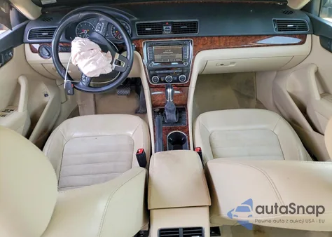 2013 Volkswagen Passat Sel z USA, uszkodzony, nr VIN 1VWCH7A37DC016236